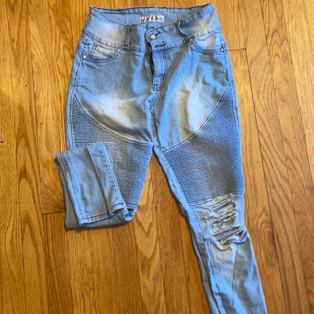 High waisted jeans